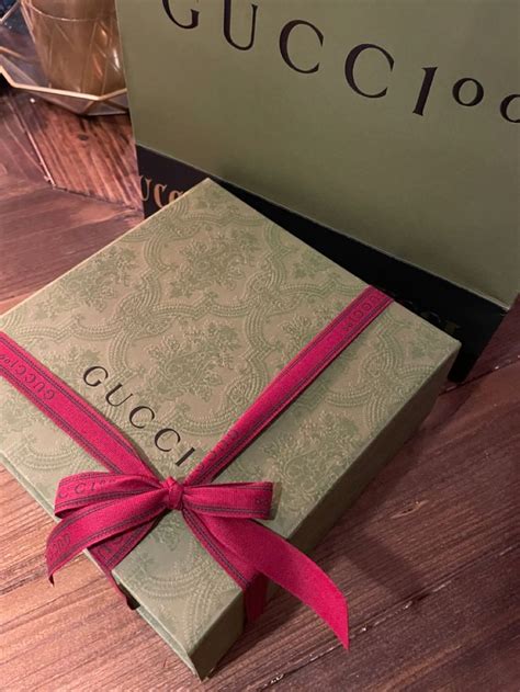 complimentary gift wrapping gucci|gucci gift wrappers.